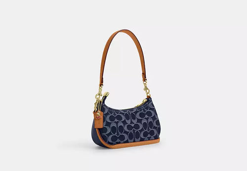 Teri Shoulder Bag In Signature Canvas